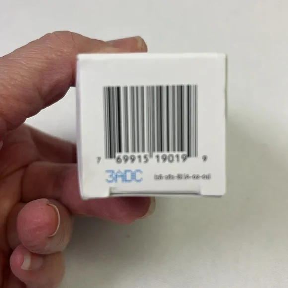 The Ordinary Hyaluronic Acid 2% + B5 With Ceramides Skin Hydration - Picture 4 of 4